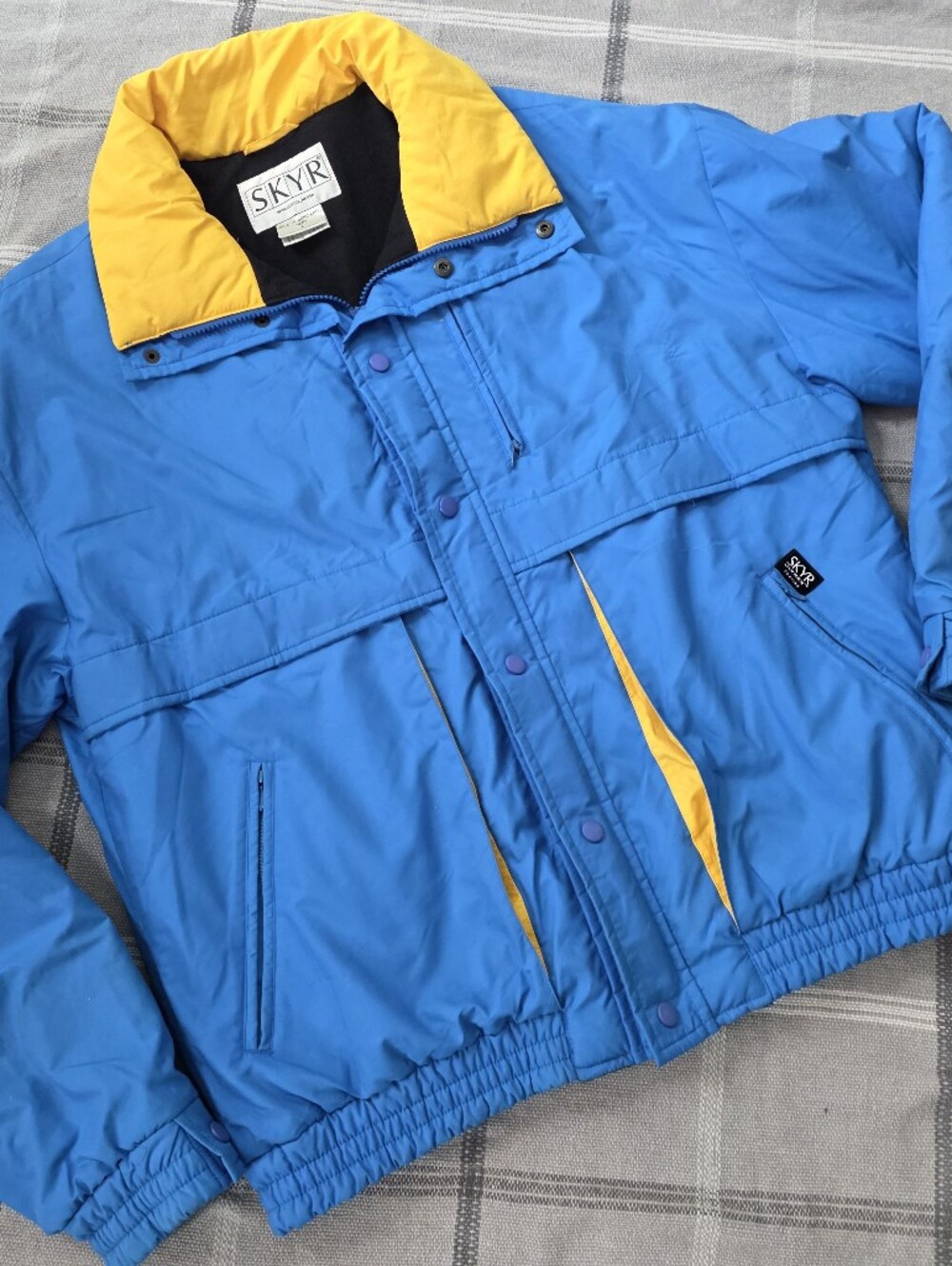SKYR Men's Blue and Yellow Insulated Ski Jacket Vintage